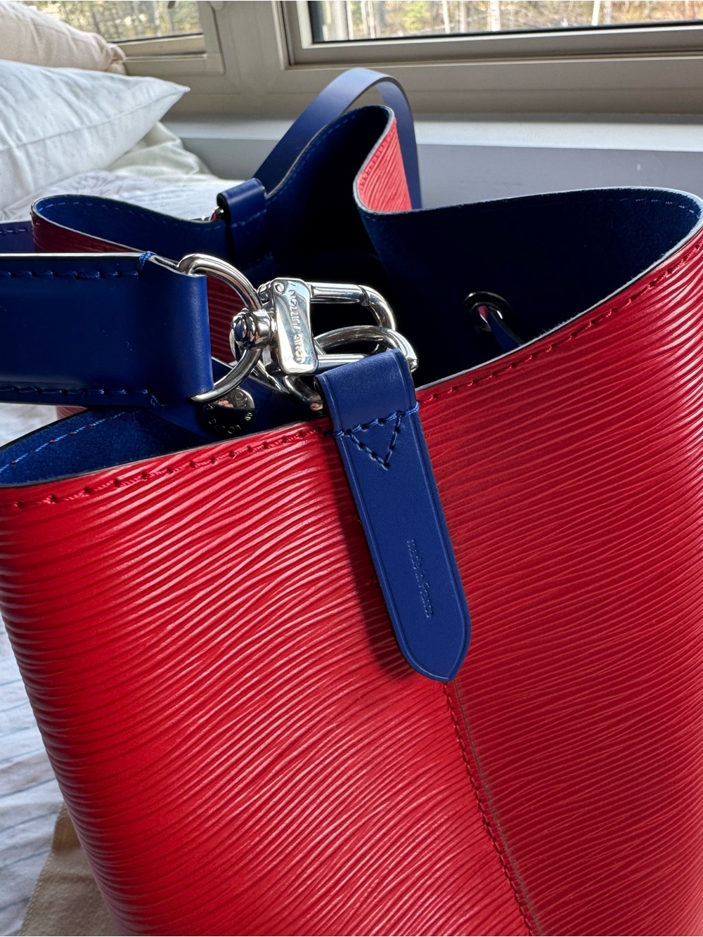 Louis Vuitton Néonoé MM bucket bag Red Epi leather & blue drawstring and lining - Picture 8 of 9